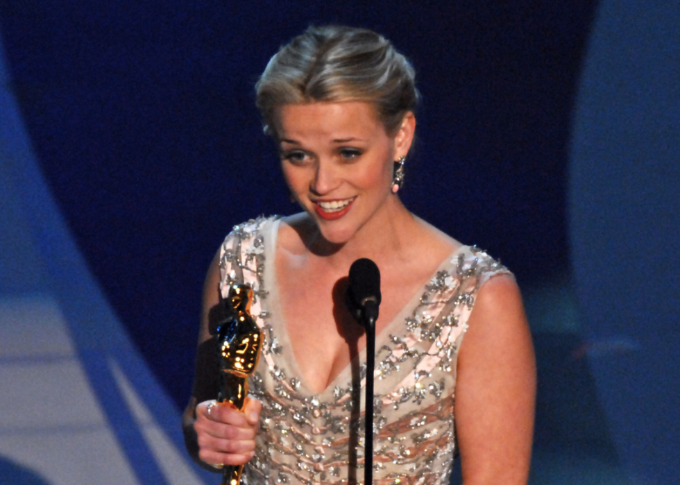Reese Witherspoon si-a primit Oscarul pentru cea mai buna interpretare a unei actrite intr-un rol principal.