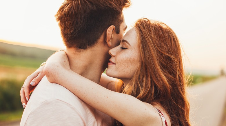 Barbat si femeie indragostiti