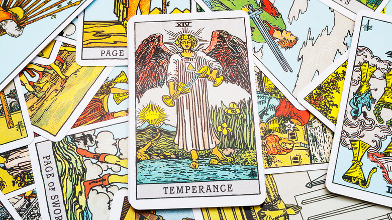 Carte de tarot temperanta